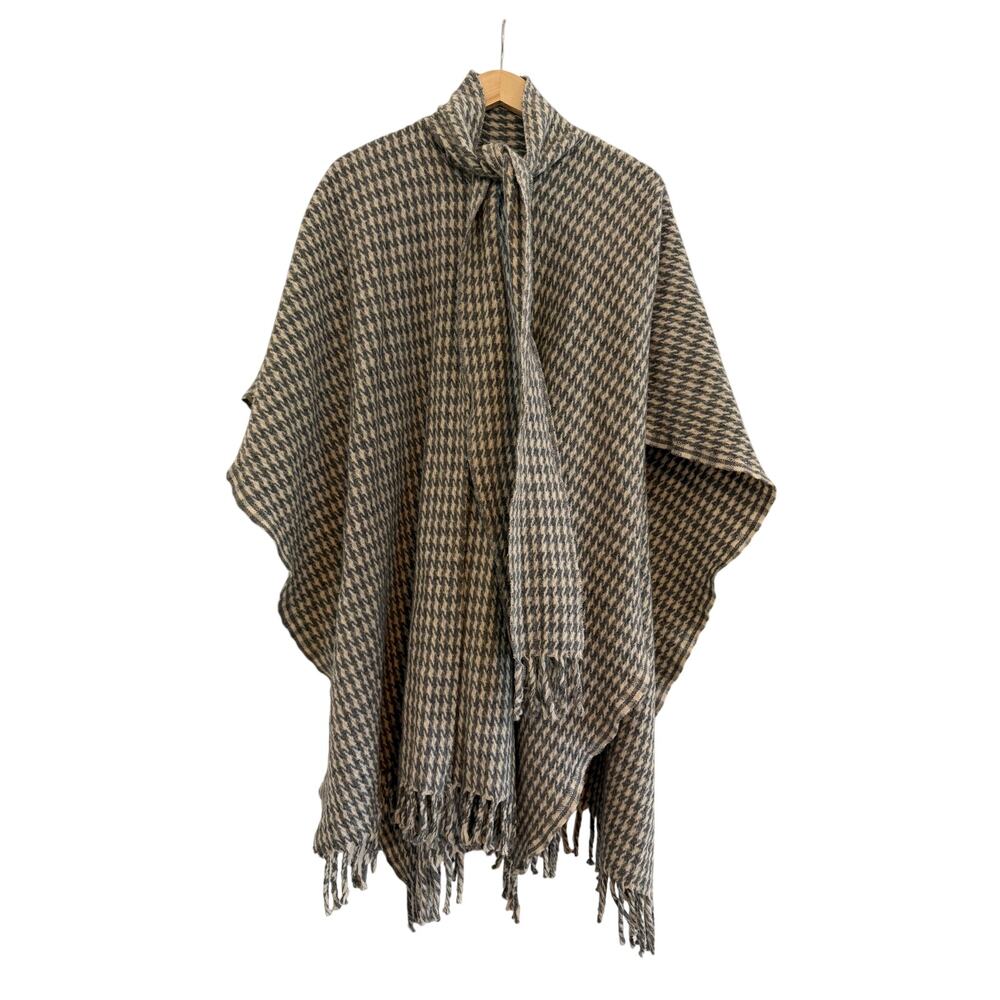 Houndstooth Wool Fringe Poncho Shawl Womens L/XL VTG Lagenlook Luxury READ